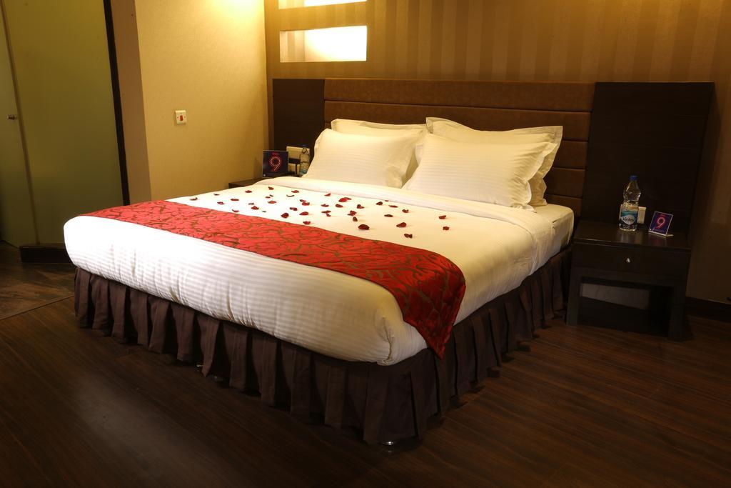 Hotel North Avenue Neu-Delhi Zimmer foto