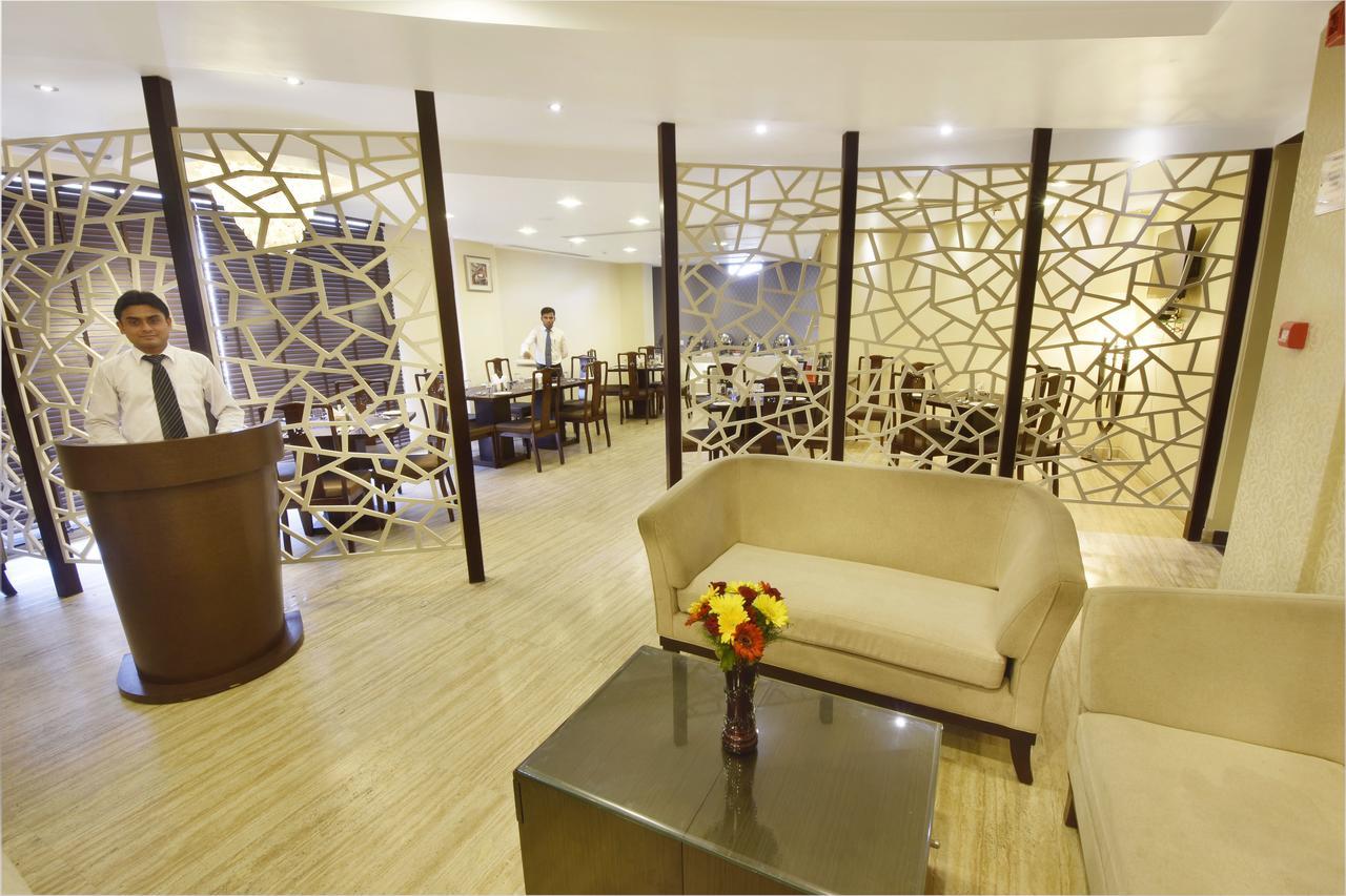 Hotel North Avenue Neu-Delhi Exterior foto