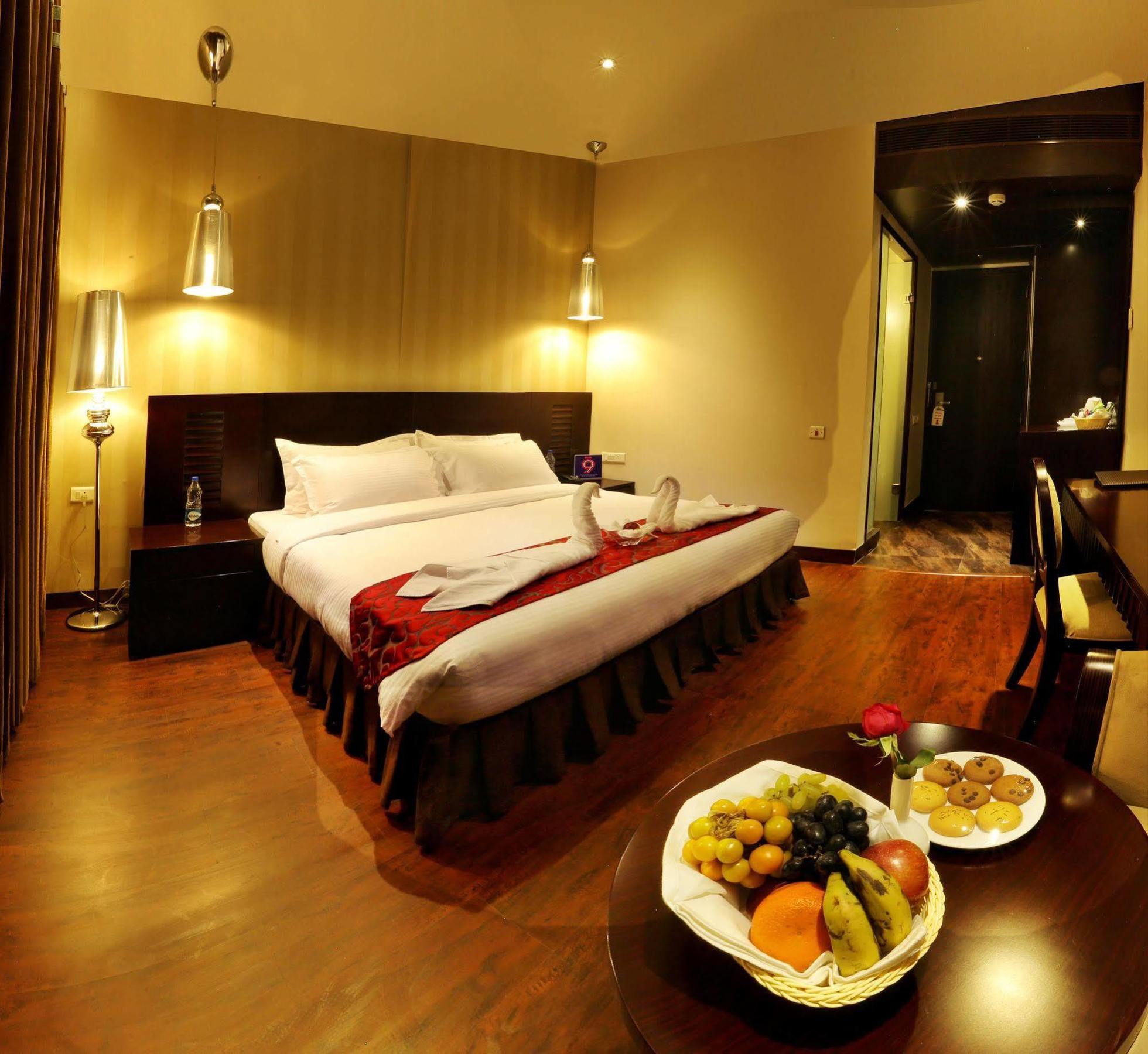 Hotel North Avenue Neu-Delhi Exterior foto